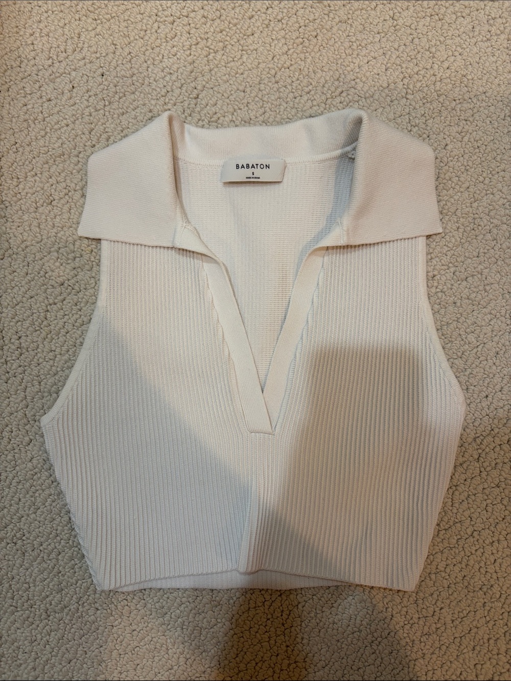 Aritzia Babaton Cream Ribbed V-Neck Collared Tank